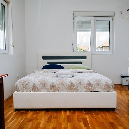 Apartman Stex Podgorica Eksteriør billede