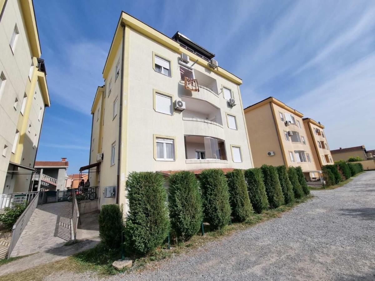 Apartman Stex Podgorica Eksteriør billede