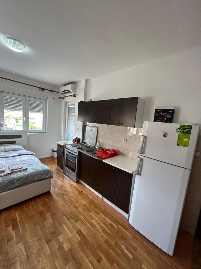 Apartman Stex Podgorica Eksteriør billede