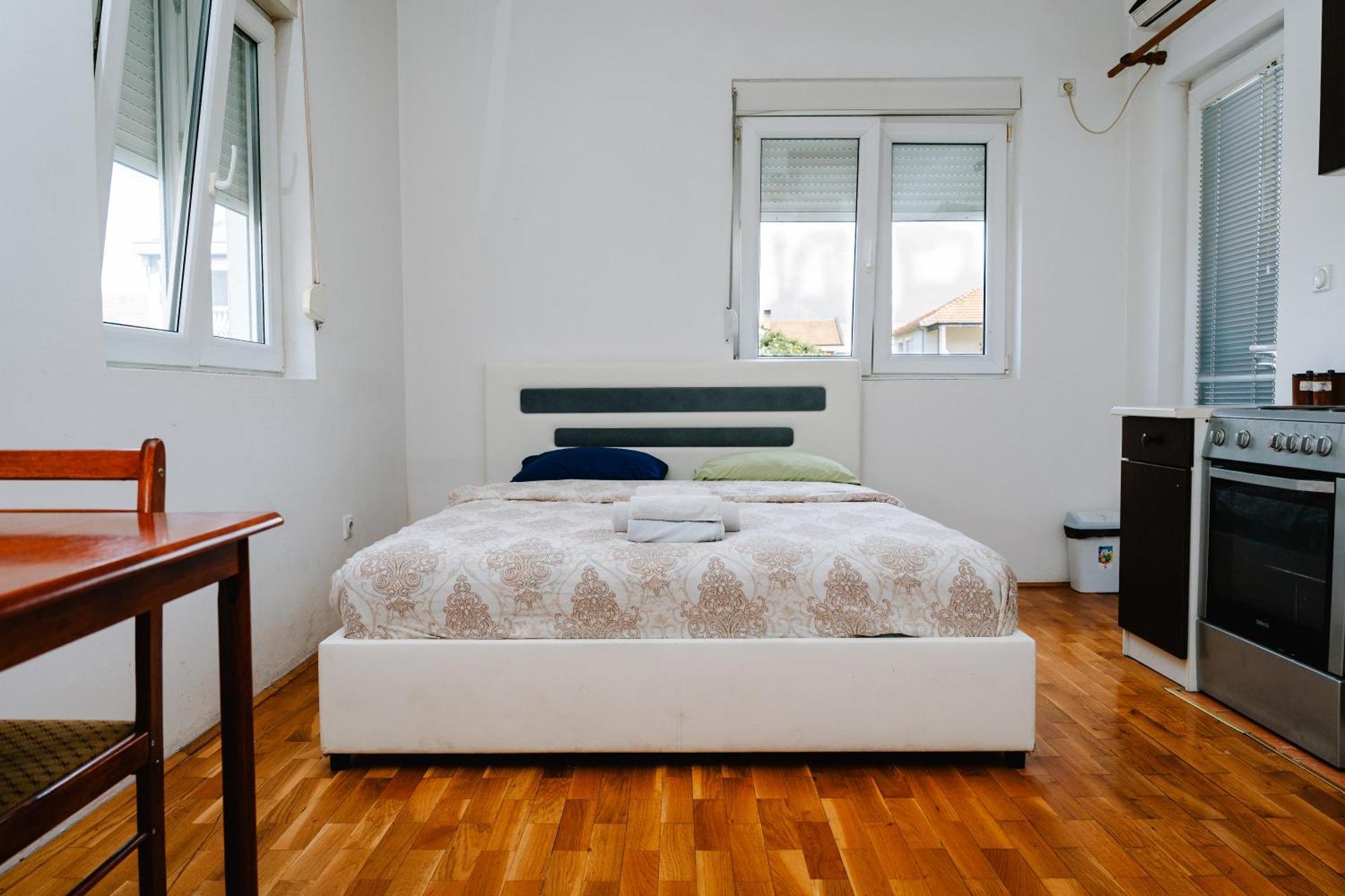 Apartman Stex Podgorica Eksteriør billede