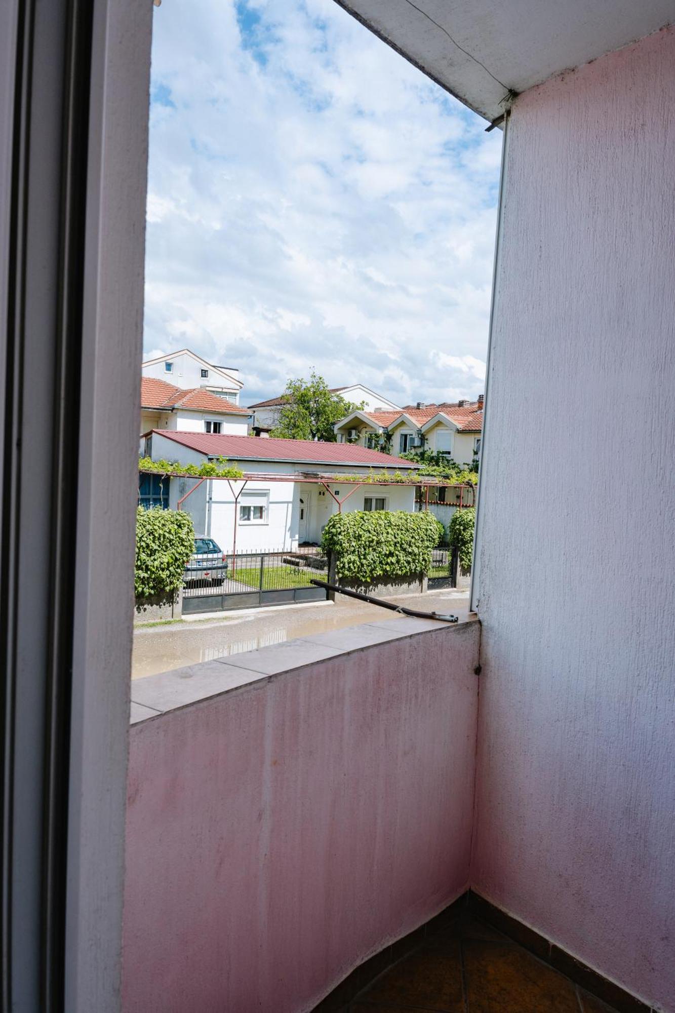 Apartman Stex Podgorica Eksteriør billede
